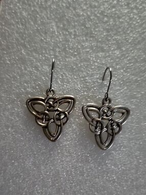 Hand Crafted Silver Celtic Knot Drop Earrings